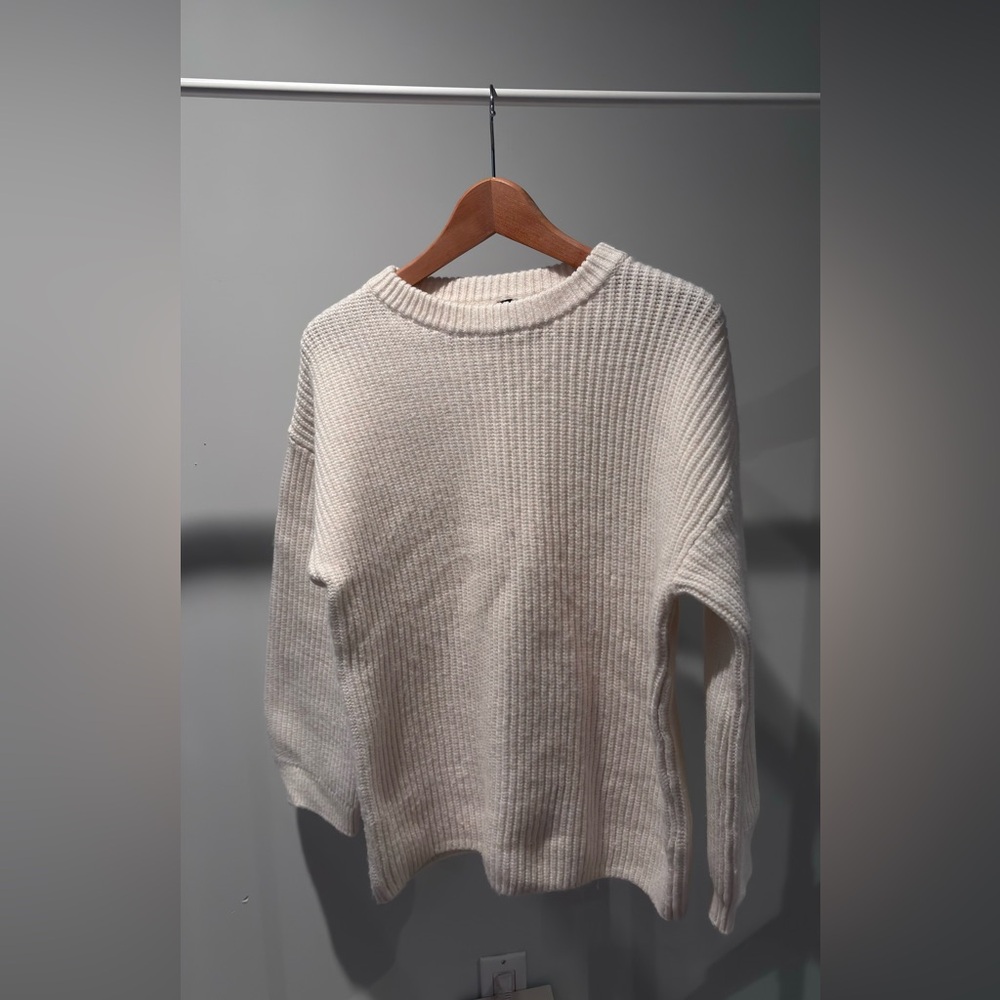 H&M sweater